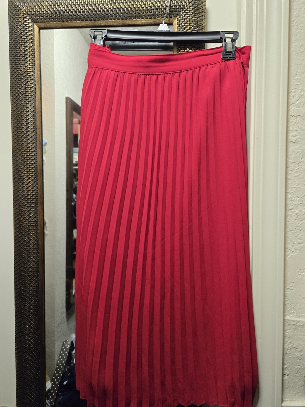Women's Red Pleated Midi Skirt with Elastic Waist